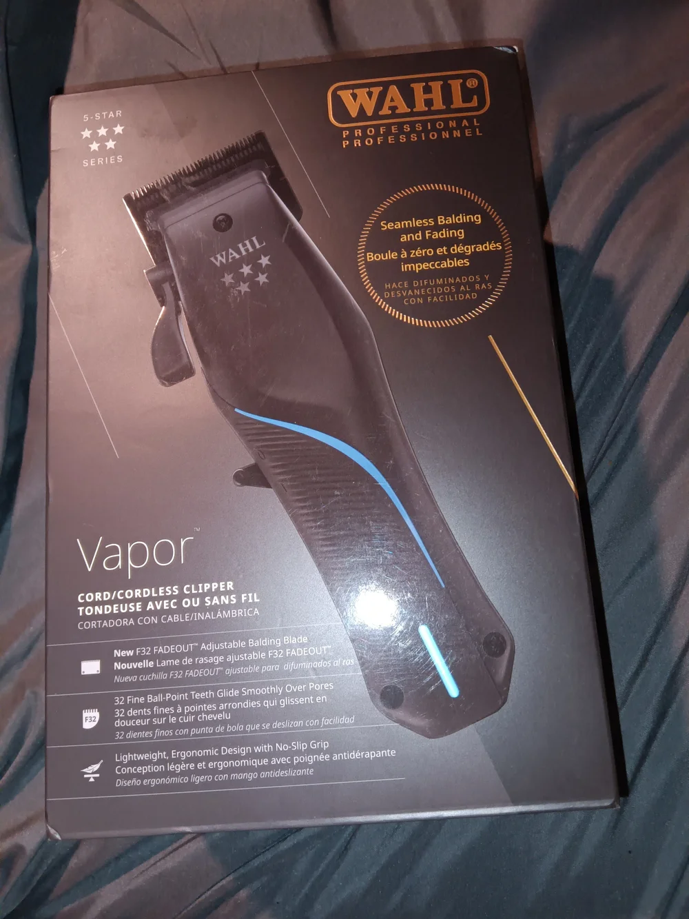 WAHL Vapor Cord/Cordless Clipper — Black with Blue Accents
